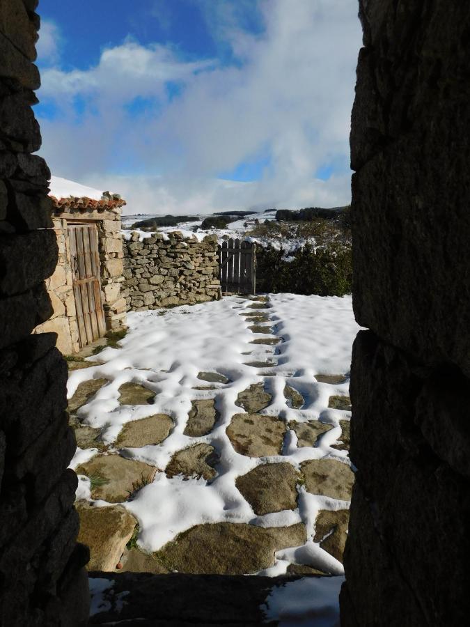 La Silla De La Reina Villa Navarredonda de Gredos Bagian luar foto